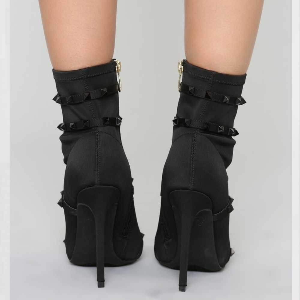 HOST PICK - Black Studded Boots - Picture 7 of 7